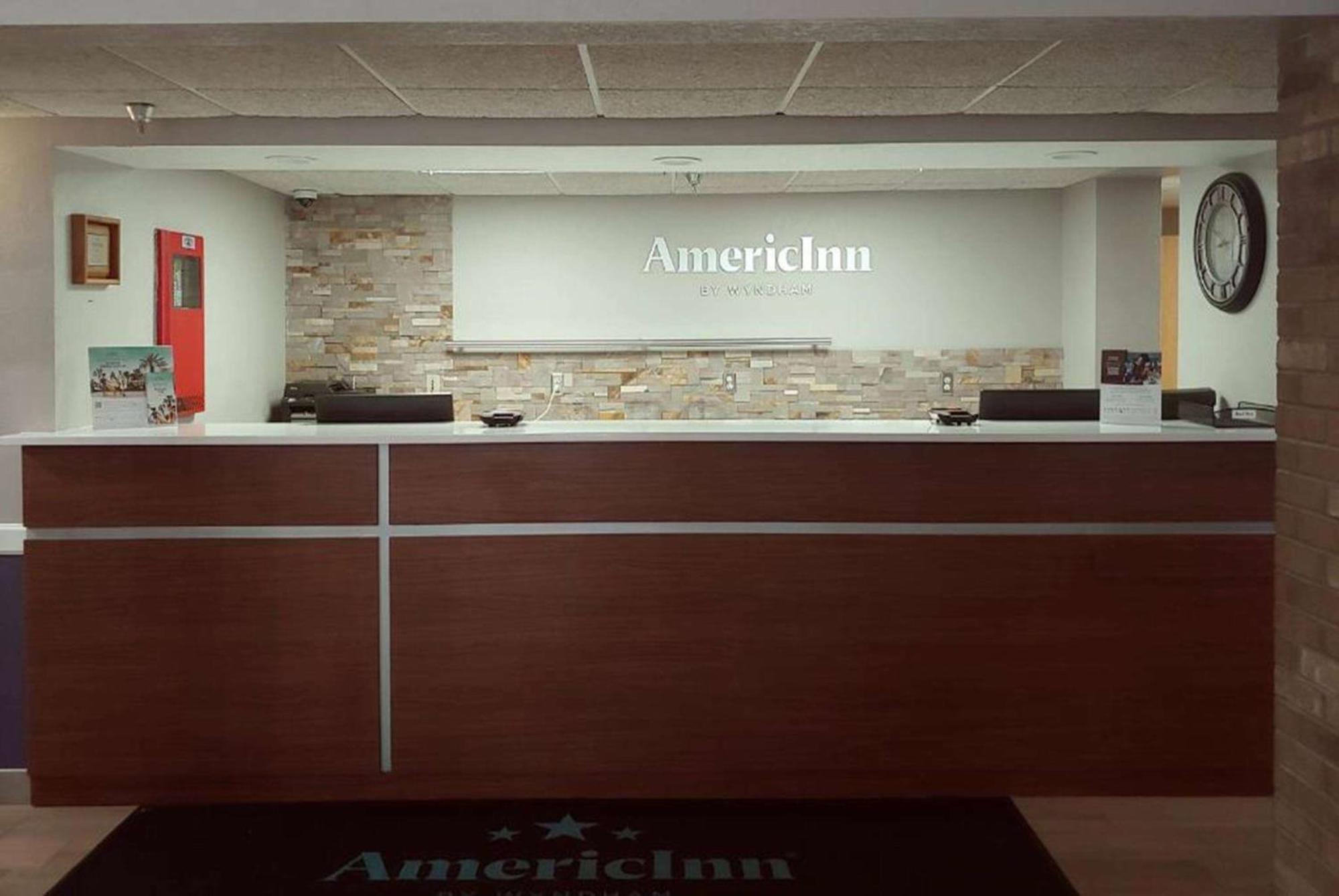 Americinn By Wyndham Дикинсон Экстерьер фото